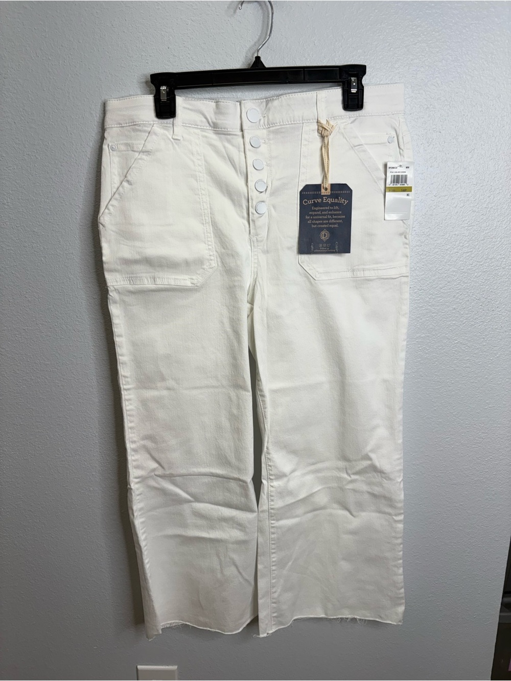 Democracy High Rise “Hold & Mold” White Jeans With Raw Hem Size 14p NWT